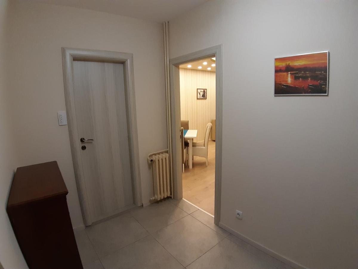 Ferienwohnung Danube Blue 2 Belgrad Exterior foto